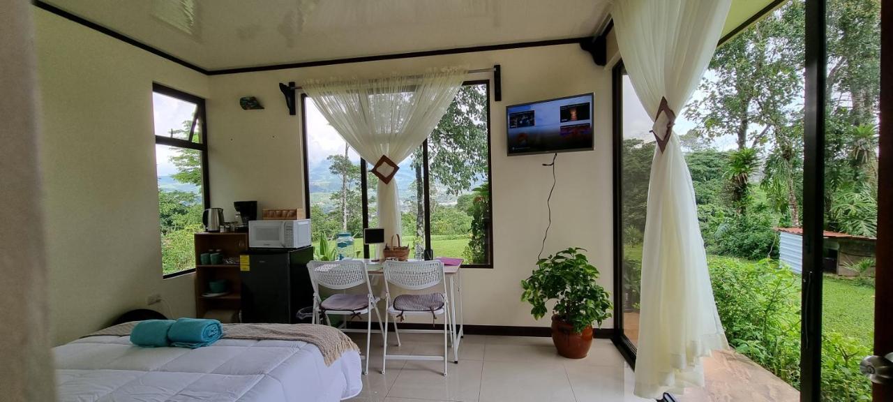 Koi Room Quesada  ภายนอก รูปภาพ
